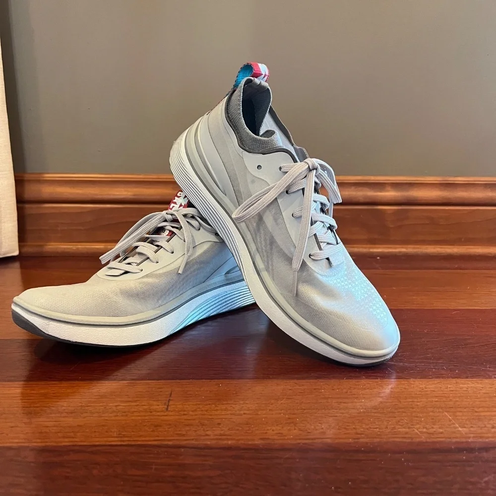 Bala Twelves Nurse Sneakers Gray Athletic Shoes, Size 7.5 Women, 6.5 Men
